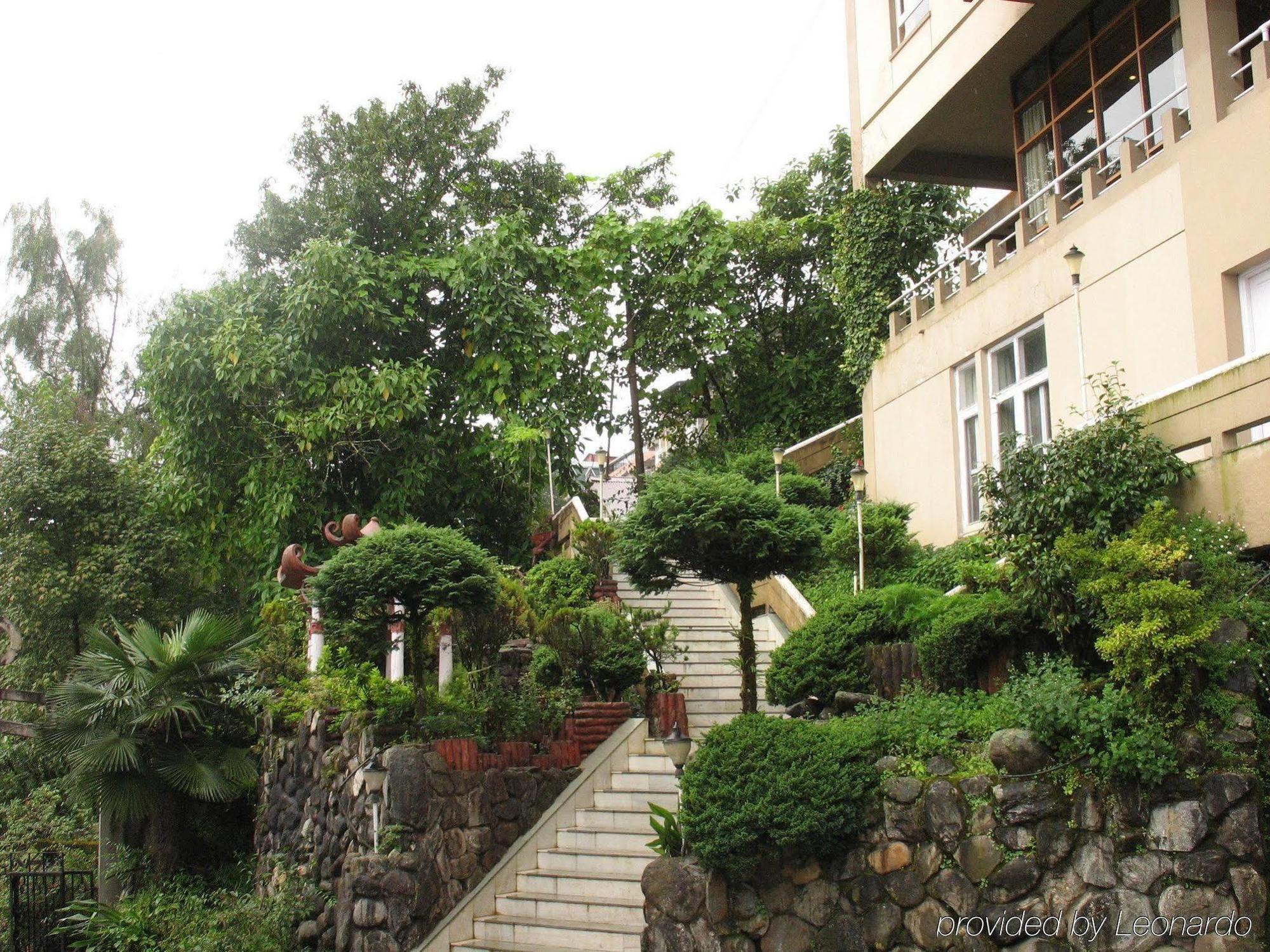 Sinclairs Darjeeling Hotel Darjeeling  Exterior photo